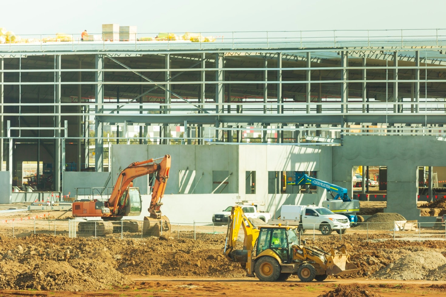 How MIADA Management Ensures Timely Project Completion